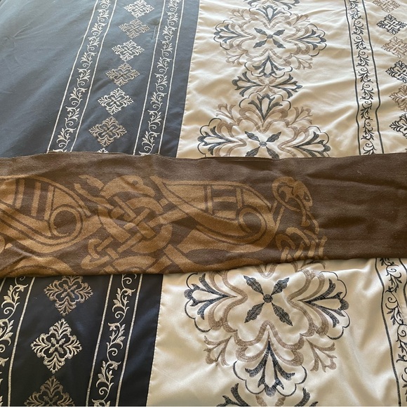 Purchased in Ireland scarf - Picture 3 of 3